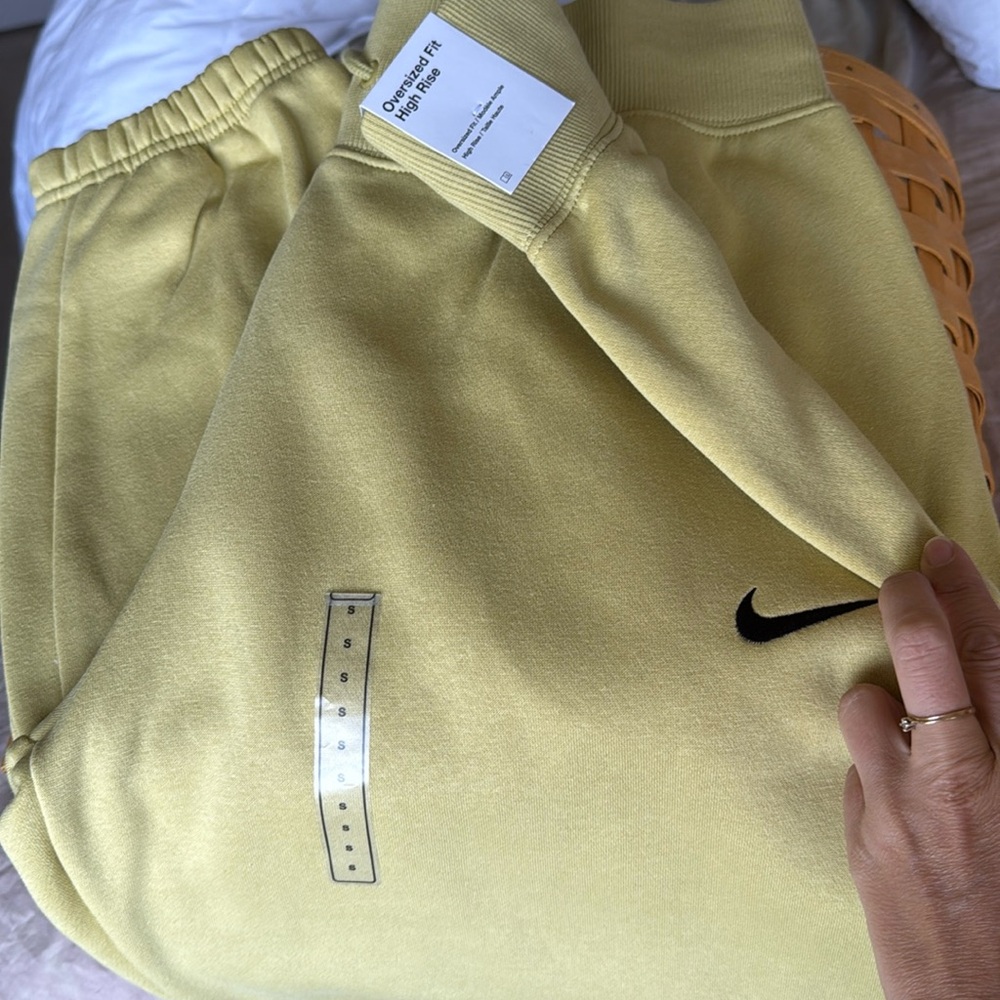 NWT yellow Nike sweatpants